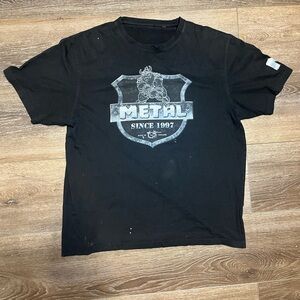 vintage metal gun 2000’s tee